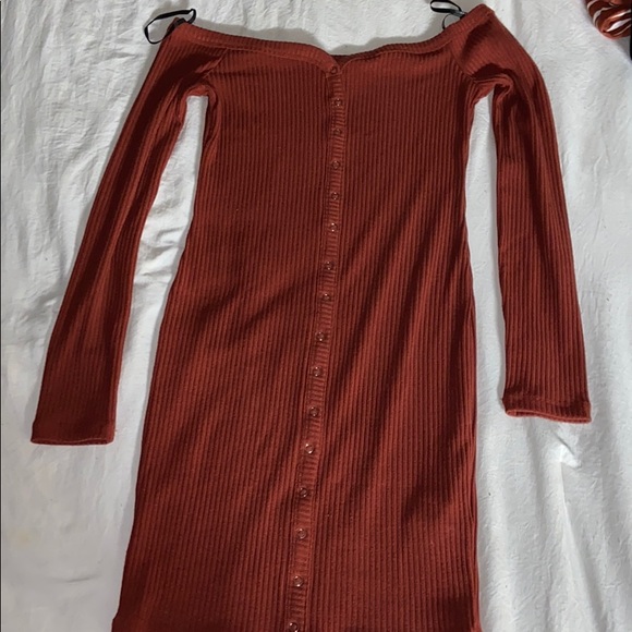 Dress - Picture 1 of 4